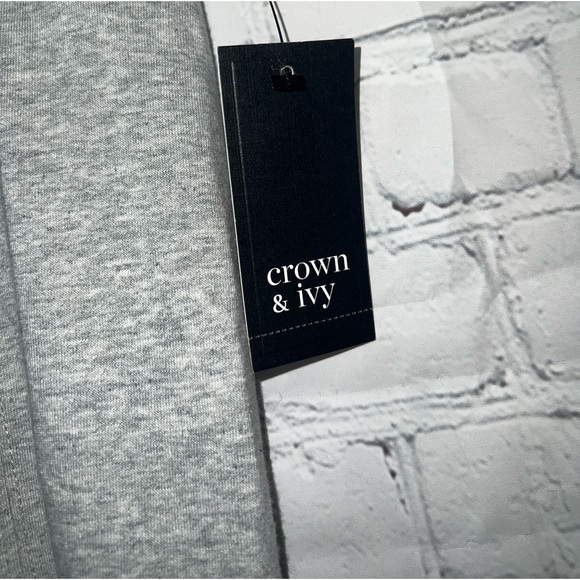 BRAND NWT crown & ivy gray pants size M - Picture 4 of 7